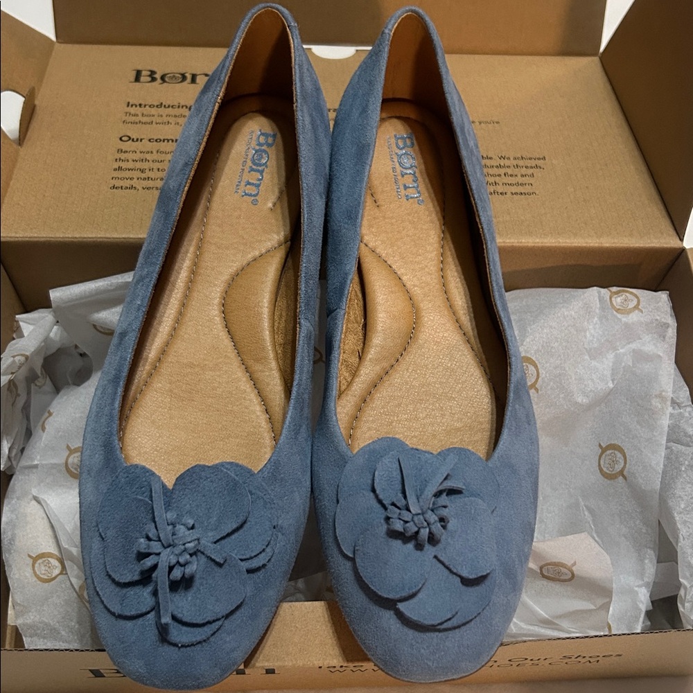 Born Petula Light Blue Floral Suede Flats size 9 NIB - Picture 3 of 6